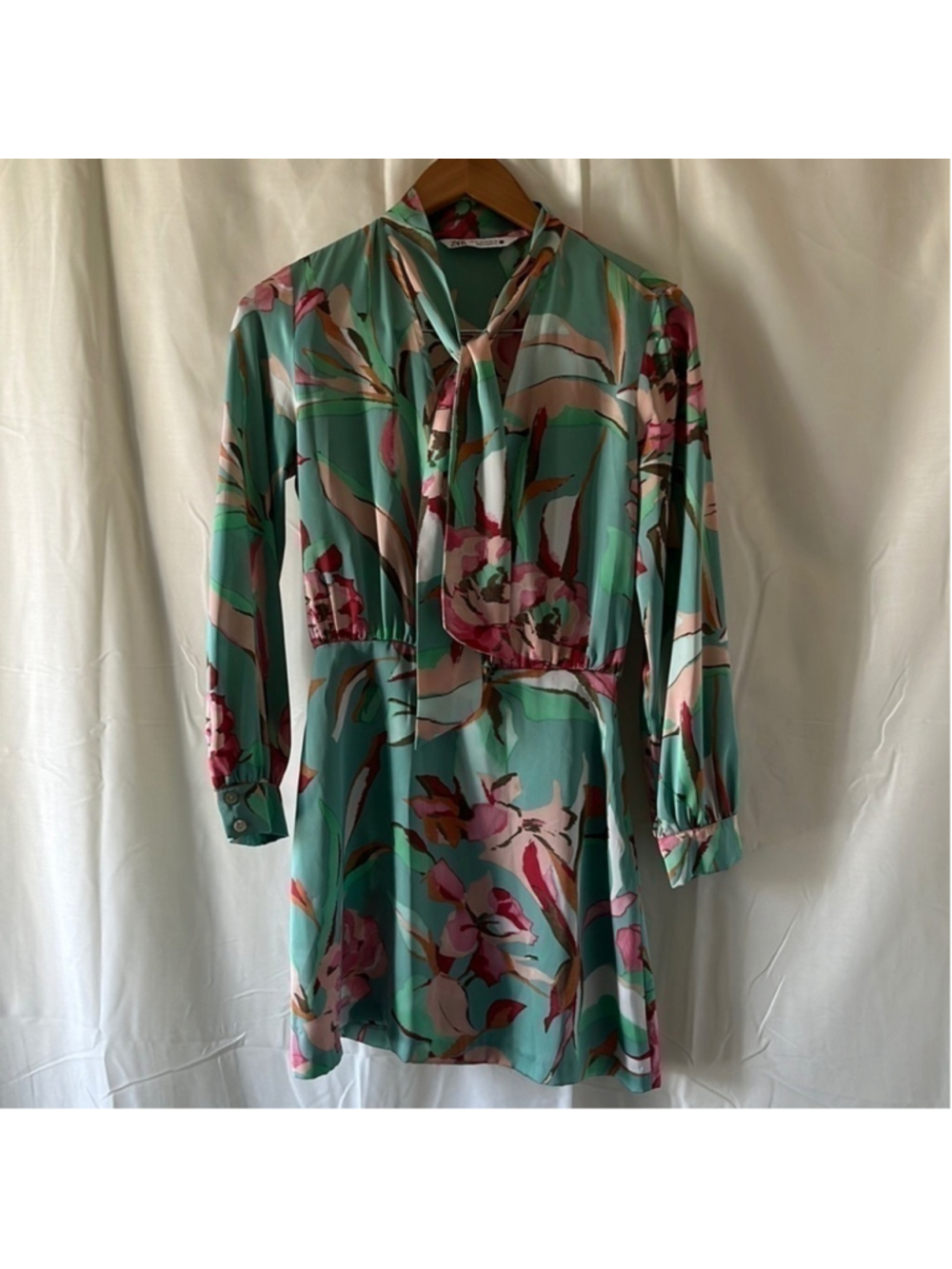 Zara Green Floral Long Sleeve Dress a140